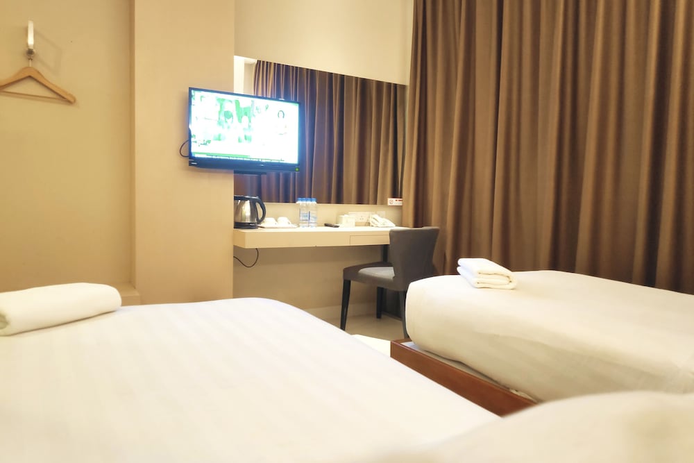 Os Hotel Airport Batam 39/43