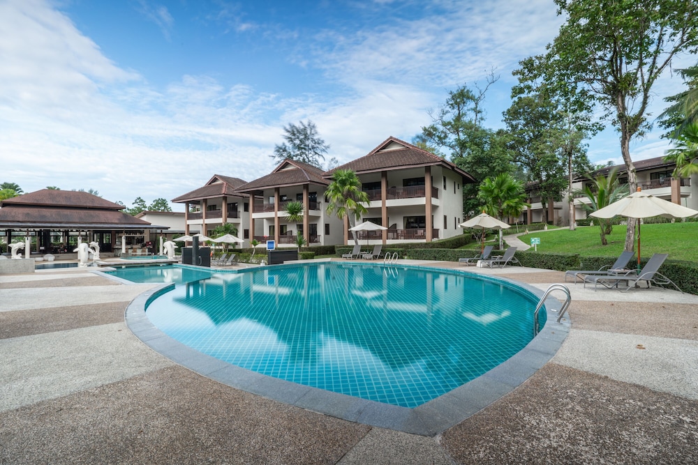 The Leaf Oceanside By Katathani in TAKUA PA