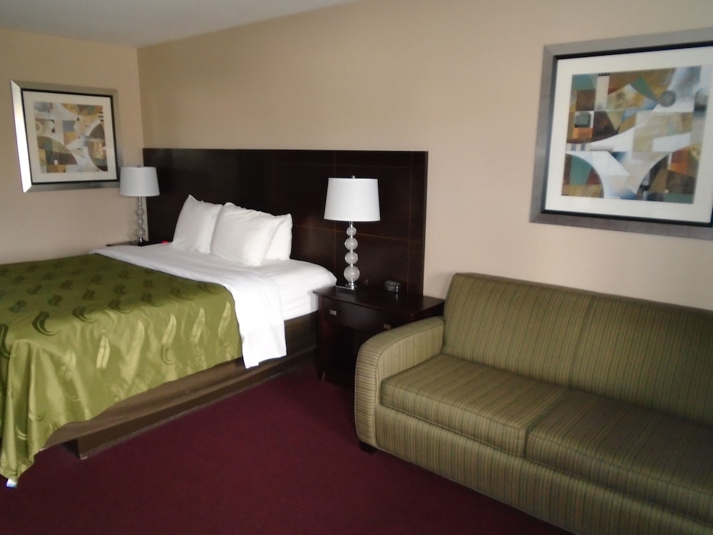 Scottish Fairway Inn 18/37