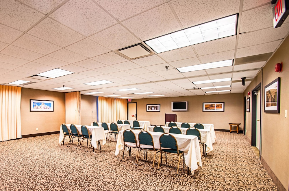 Comfort Inn Falls Church - Tysons Corner 29/35