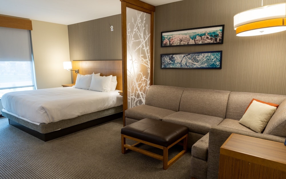 Hyatt Place West Des Moines/Jordan Creek 18/77
