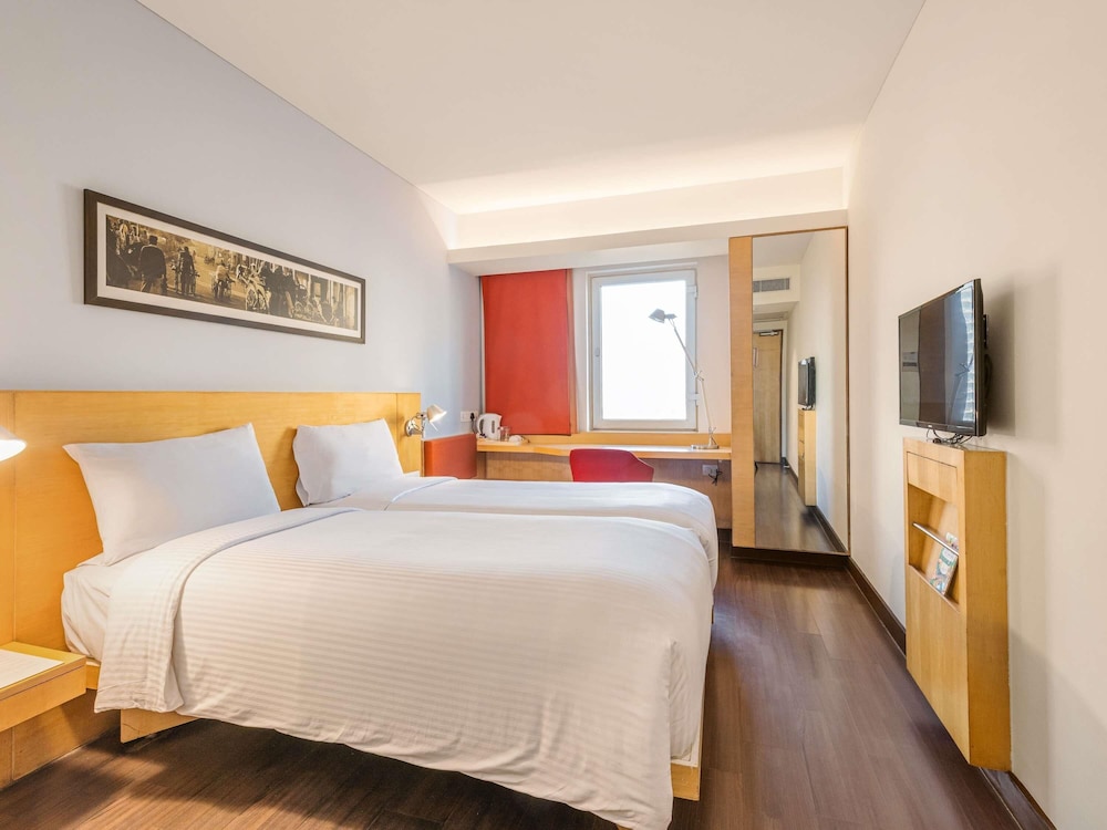 STANDARD, TWIN BEDS