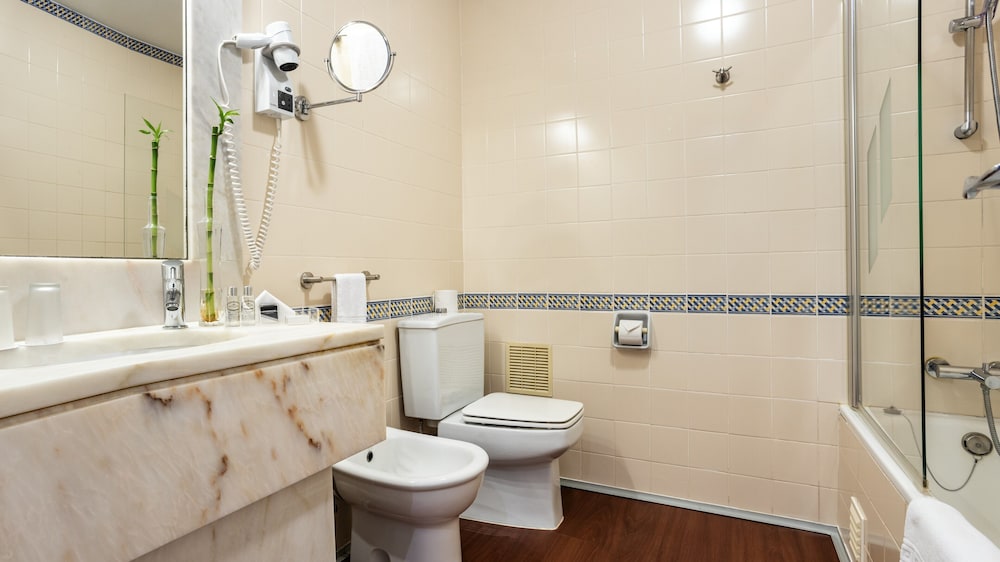 غرفة سوبيريور بسرير مزدوج أو سريرين منفصلين بإطلالة على البحر، Pousada de Sagres Charming Hotel 10/10