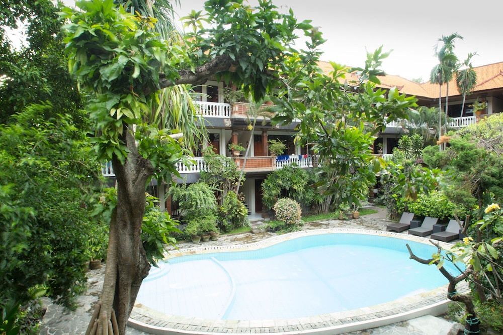 Simpang Inn 47/50