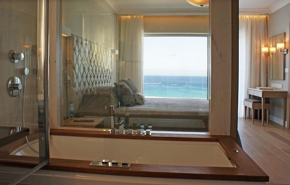 Sunrise Pearl Hotel & Spa 48/50