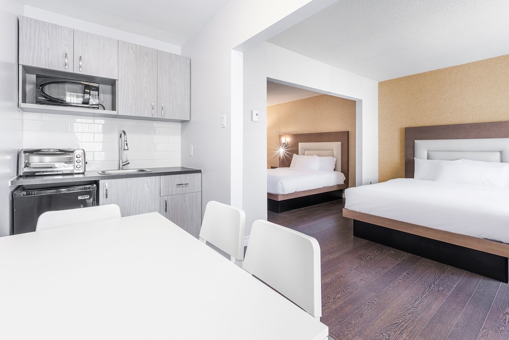 Universel Hotel 22/75
