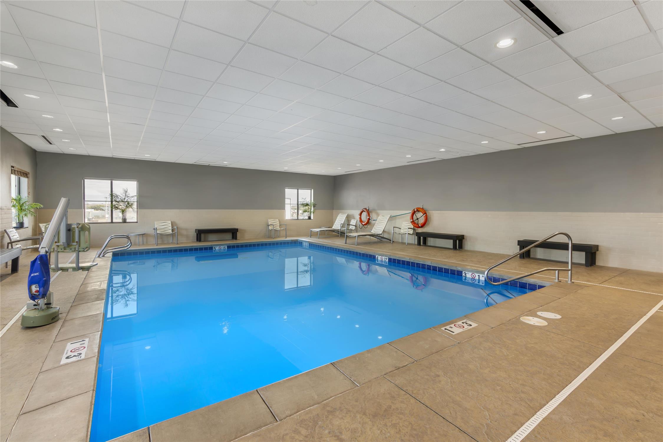 Best Western Plus Williston Hotel & Suites 29/50