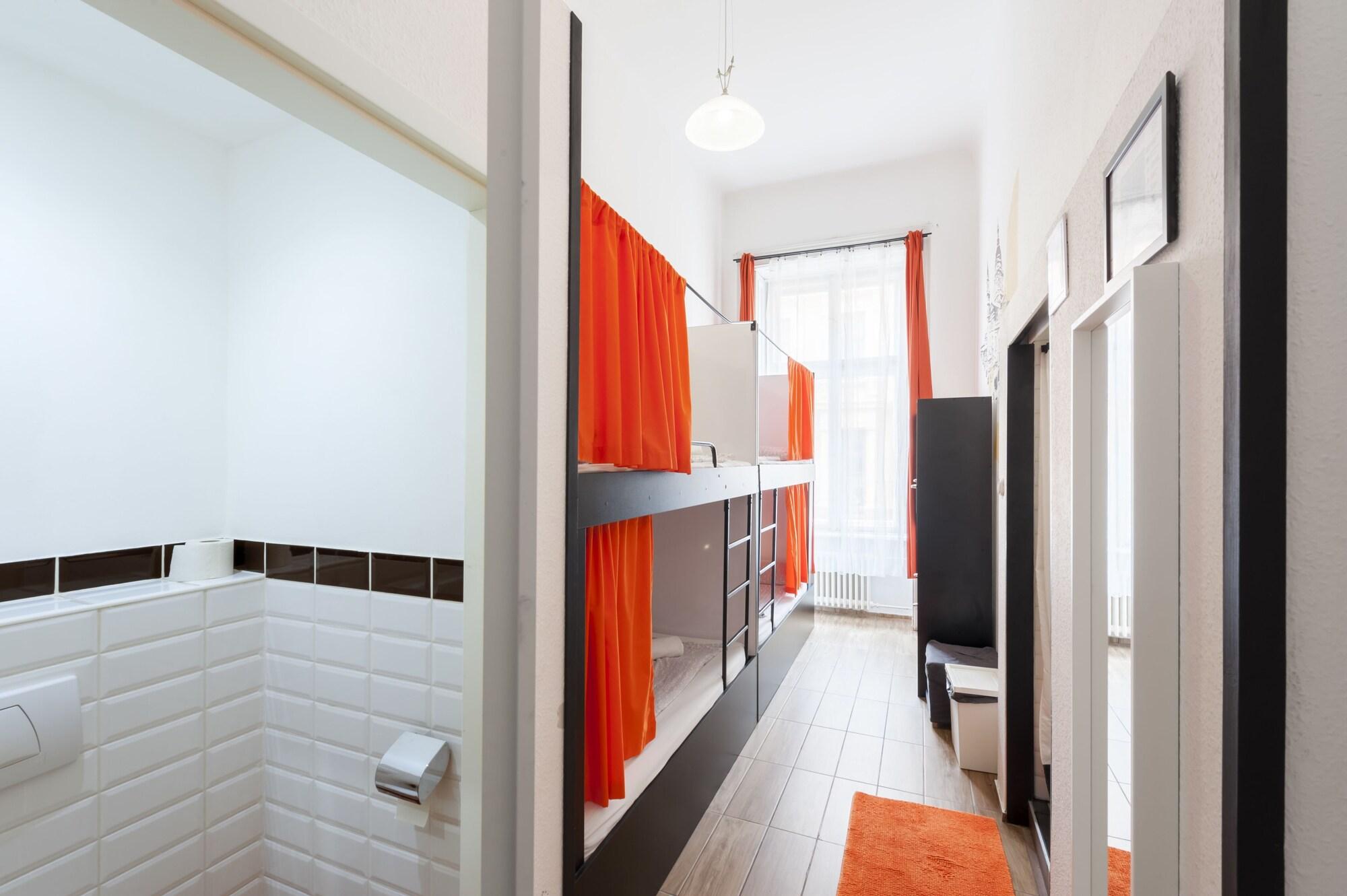 Adagio Hostel 1.0 Oktogon 12/65