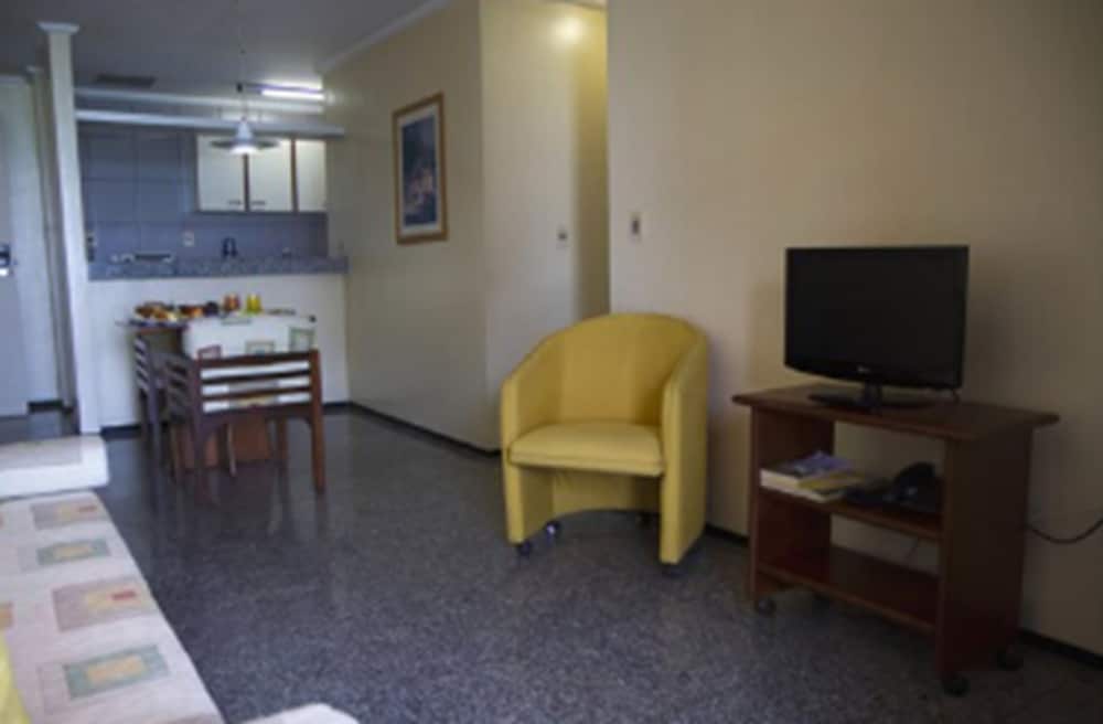 Spazzio Residence Hotel 57/65