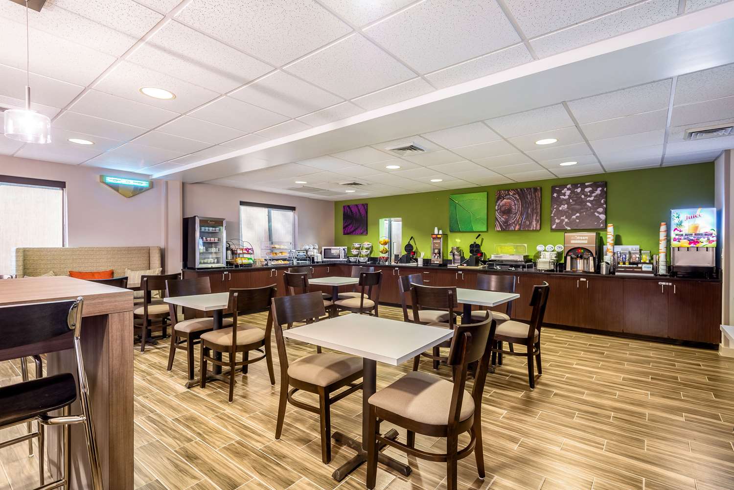 Sleep Inn and Suites Harrisonburg Near University 26/38