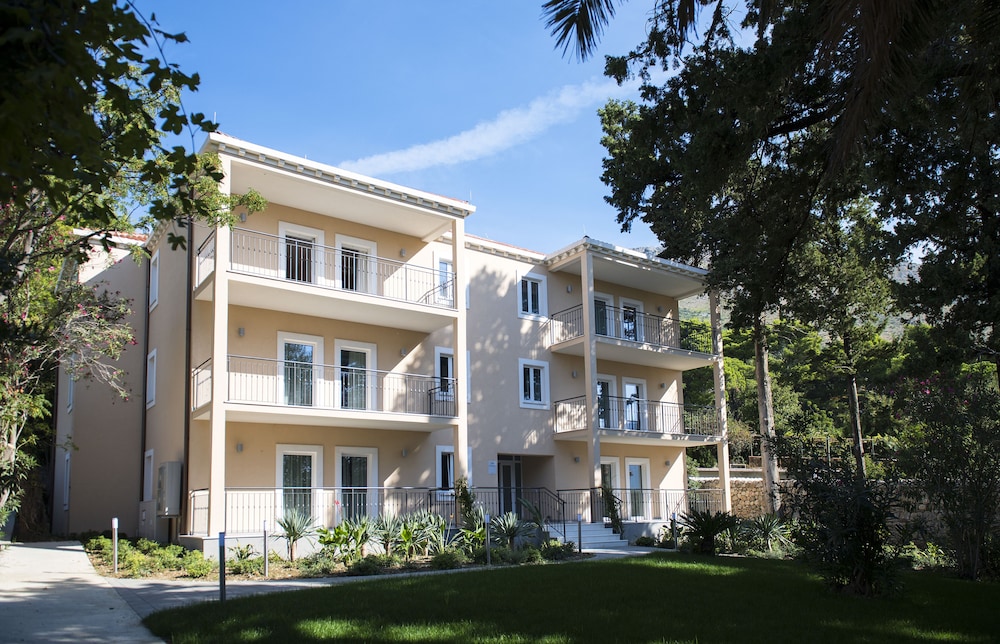 Maistra Select Srebreno Villas 12/77