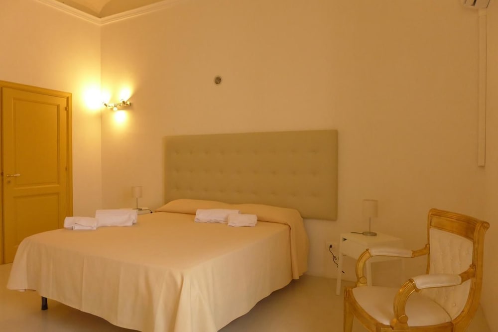 Palazzo Landolina 14/26
