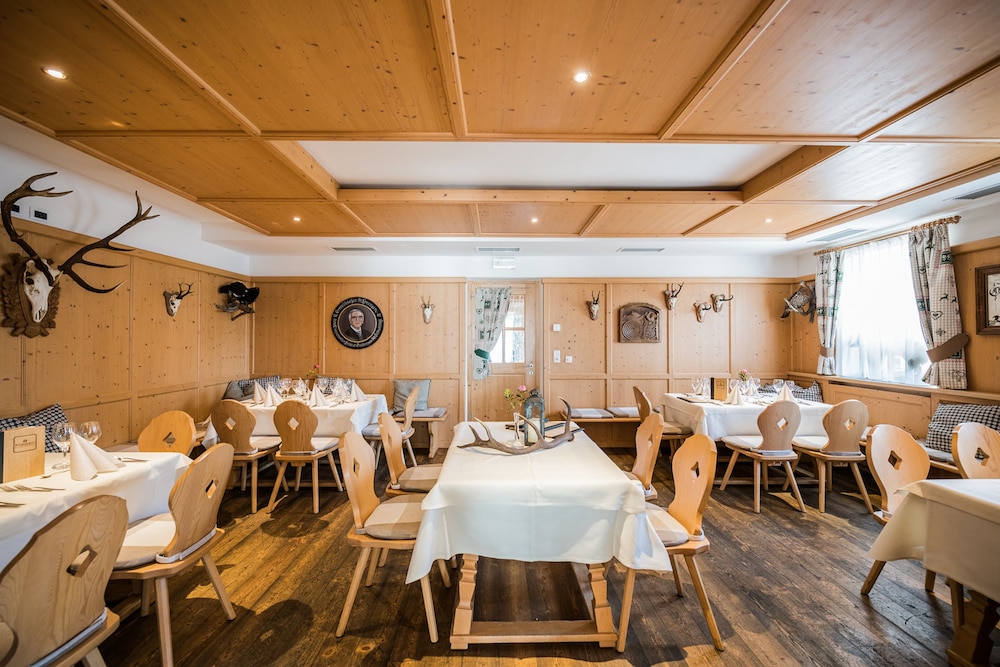 Wirtshaushotel Alpenrose 32/47