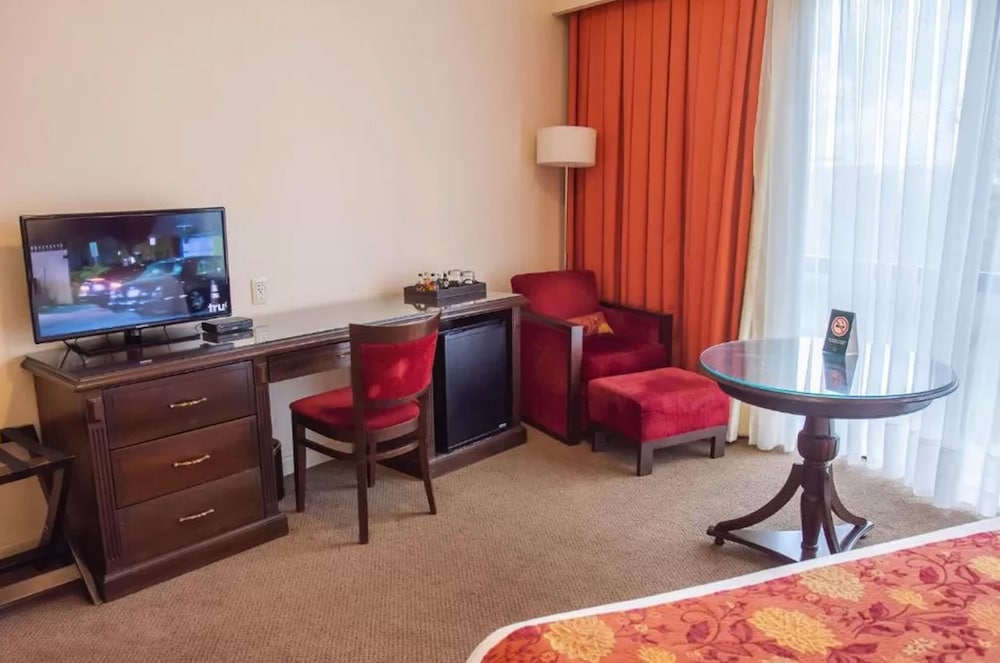 Hotel Casino Acaray 56/65