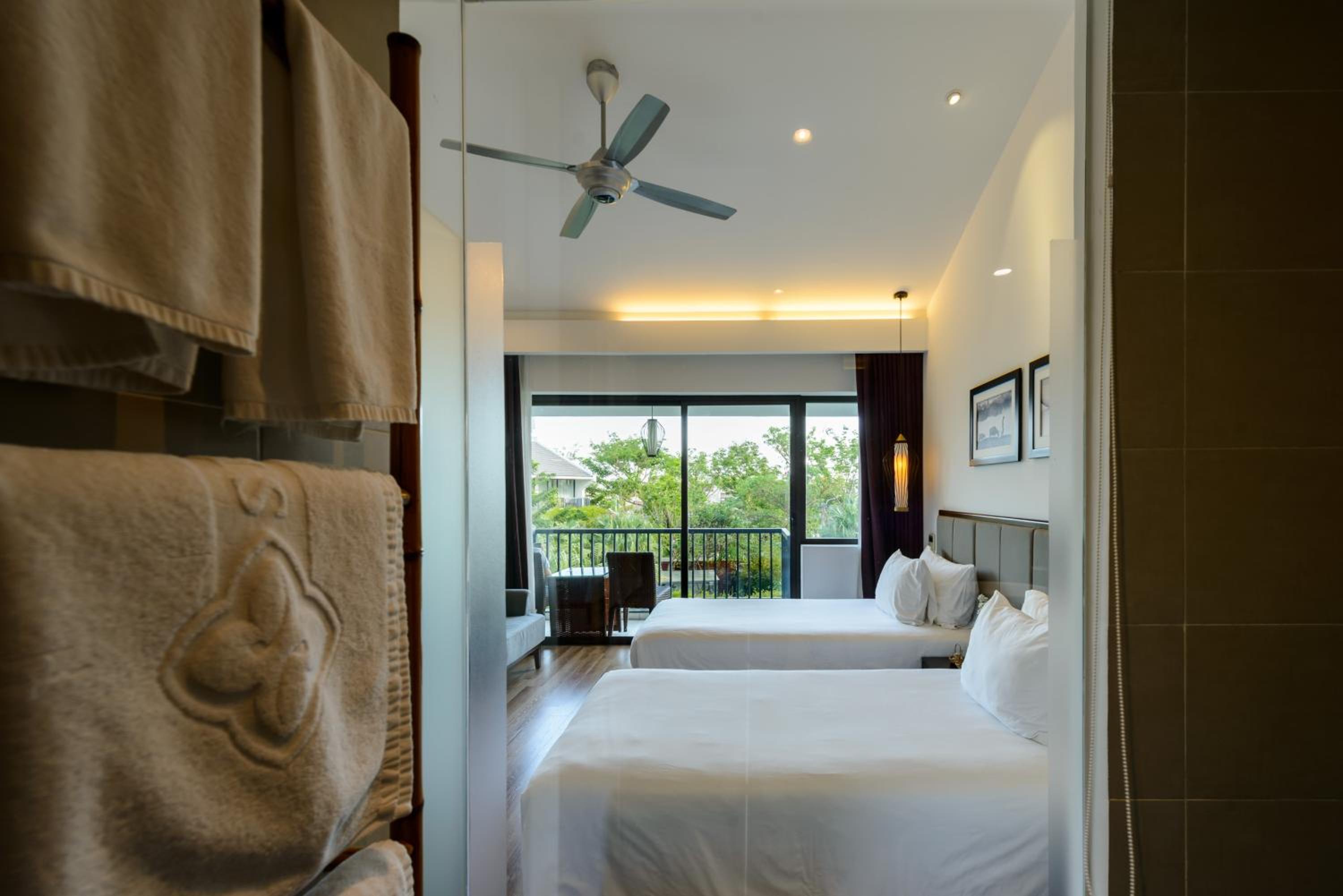 Deluxe, Garden View, Pool Side, Balcony