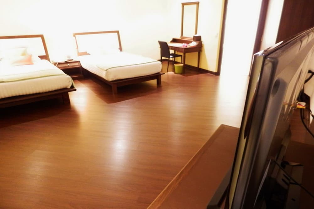 SIR JAMES RESORT SARABURI 15/50