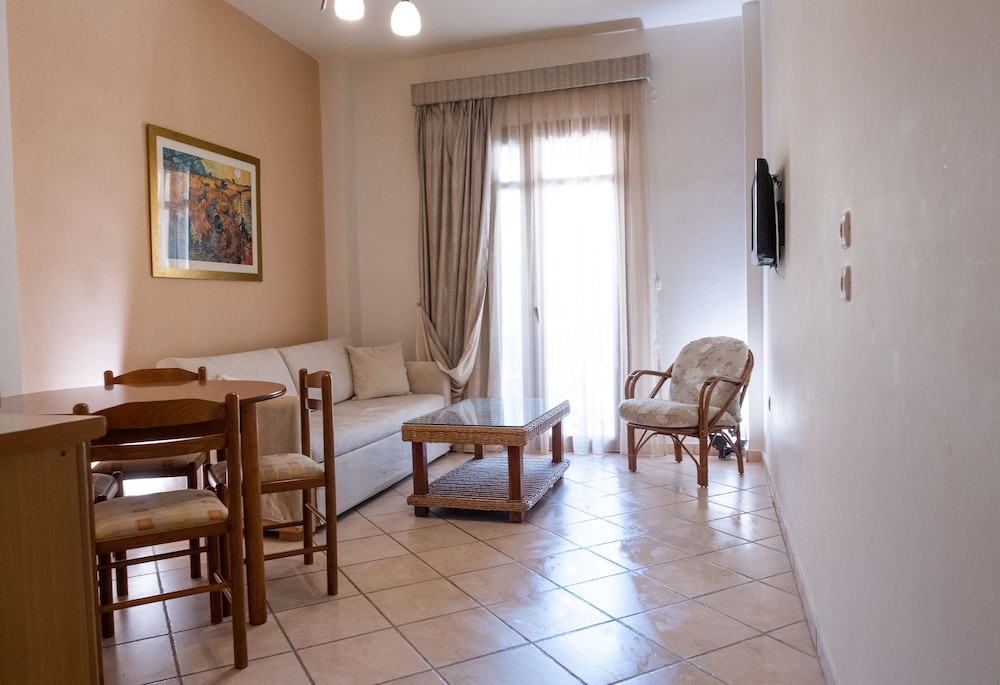 Paralio Hotel 27/50