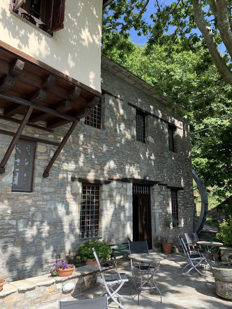 Palio Eleotrivio Guesthouse 1/50
