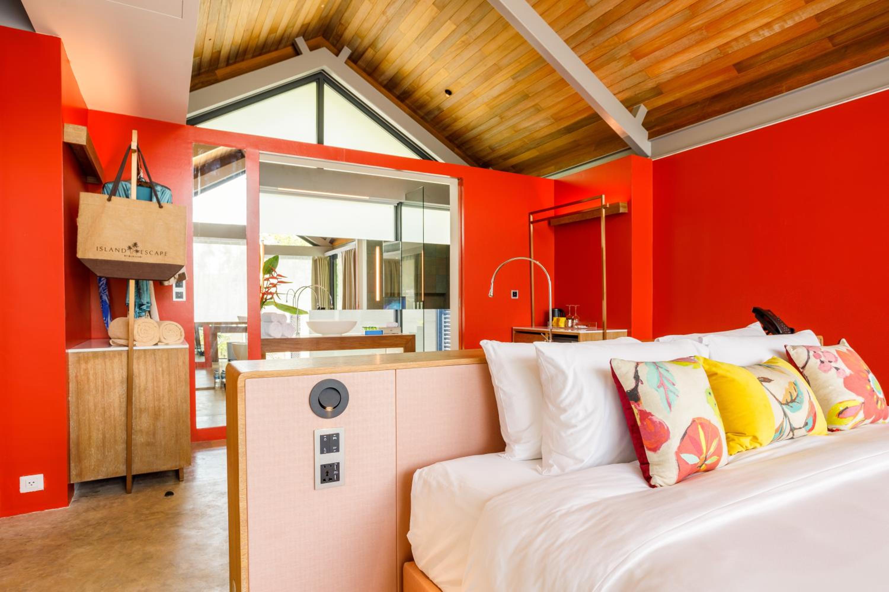 1 Bedroom, Villa, King Bed, Lagoon View, Balcony