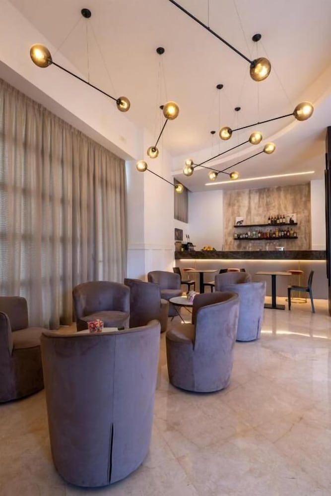Hotel Diamond 28/50