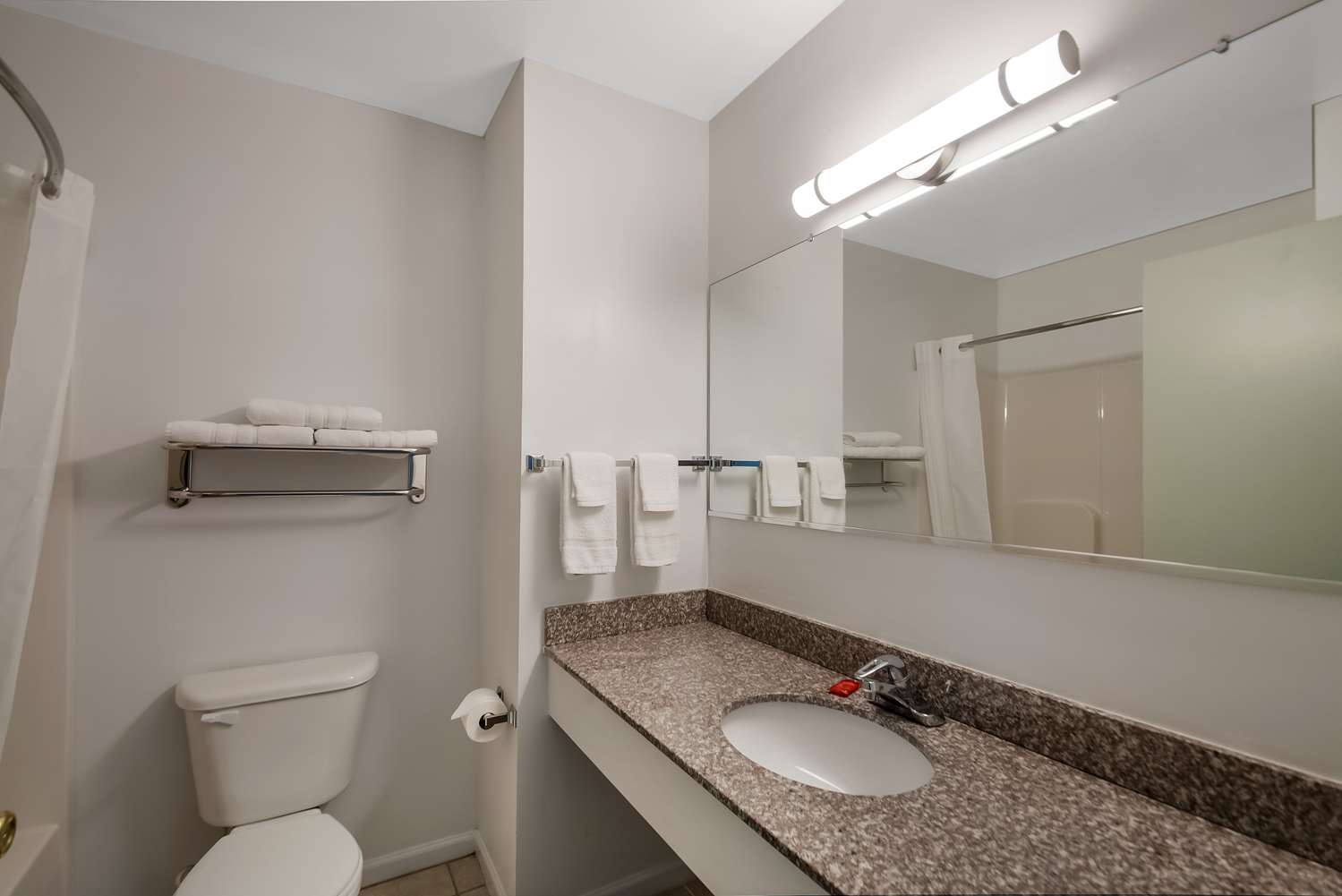 2 Rooms, Suite, King Bed, Sofa, Living Area