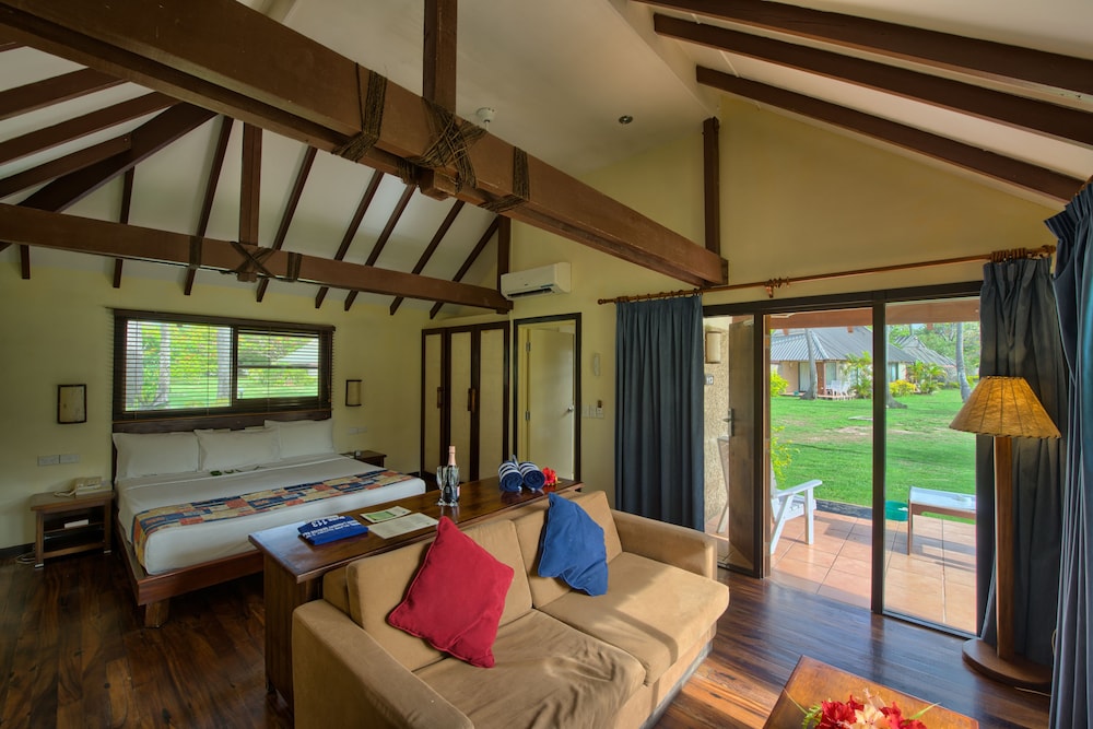 Mana Island Resort 45/78
