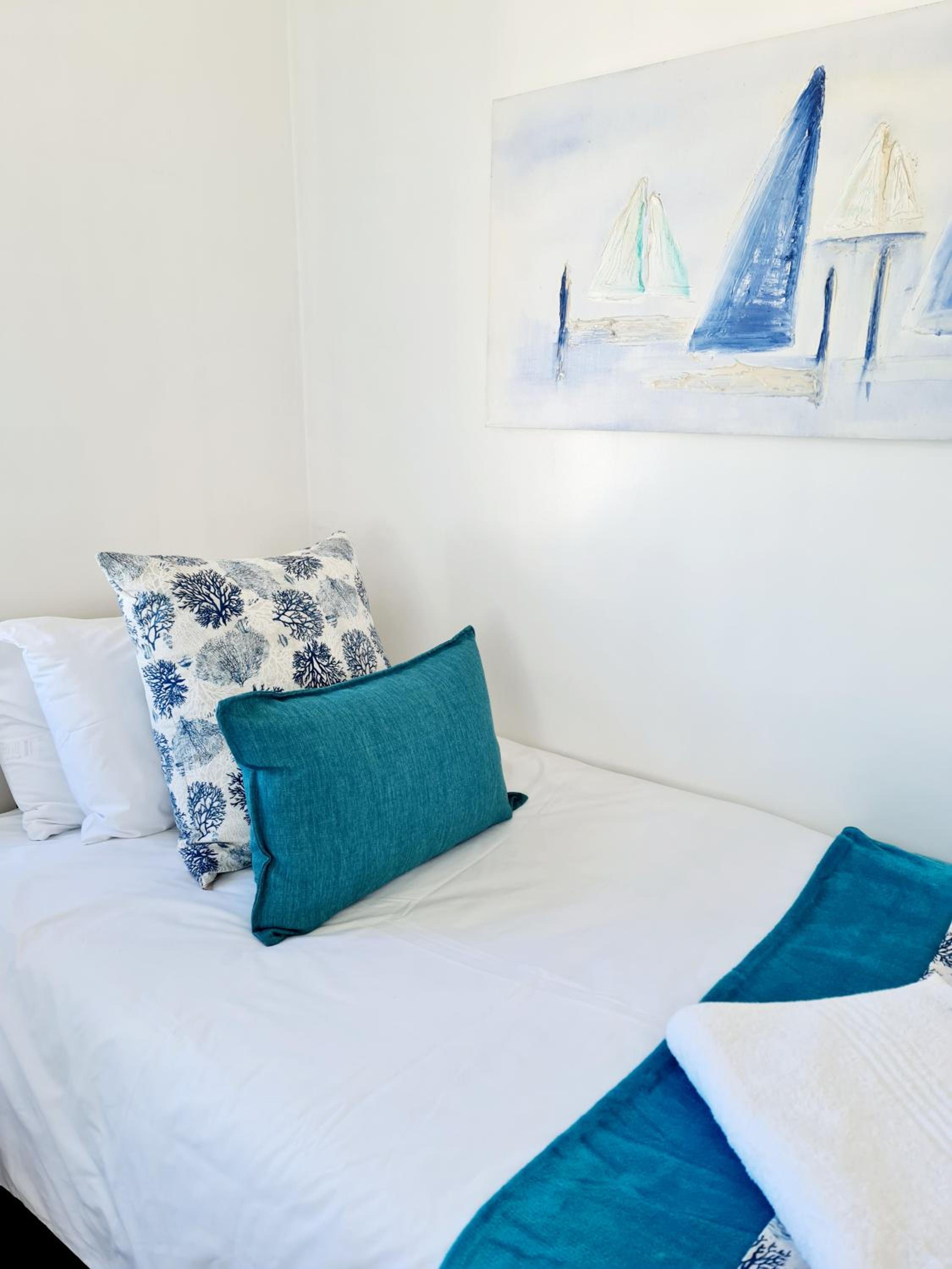 Flamink Beach View Cottage in Paternoster 18/50
