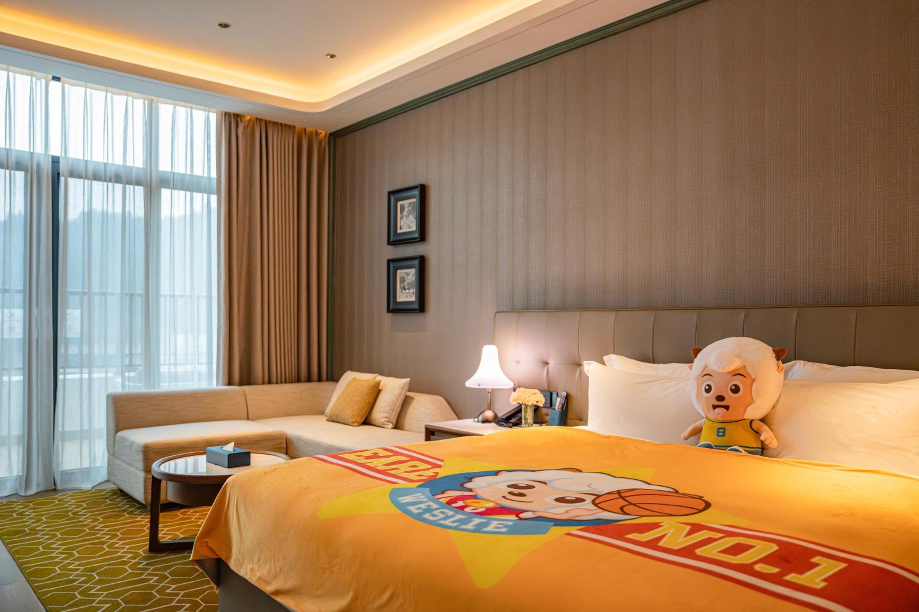 Family, King Bed, South Building