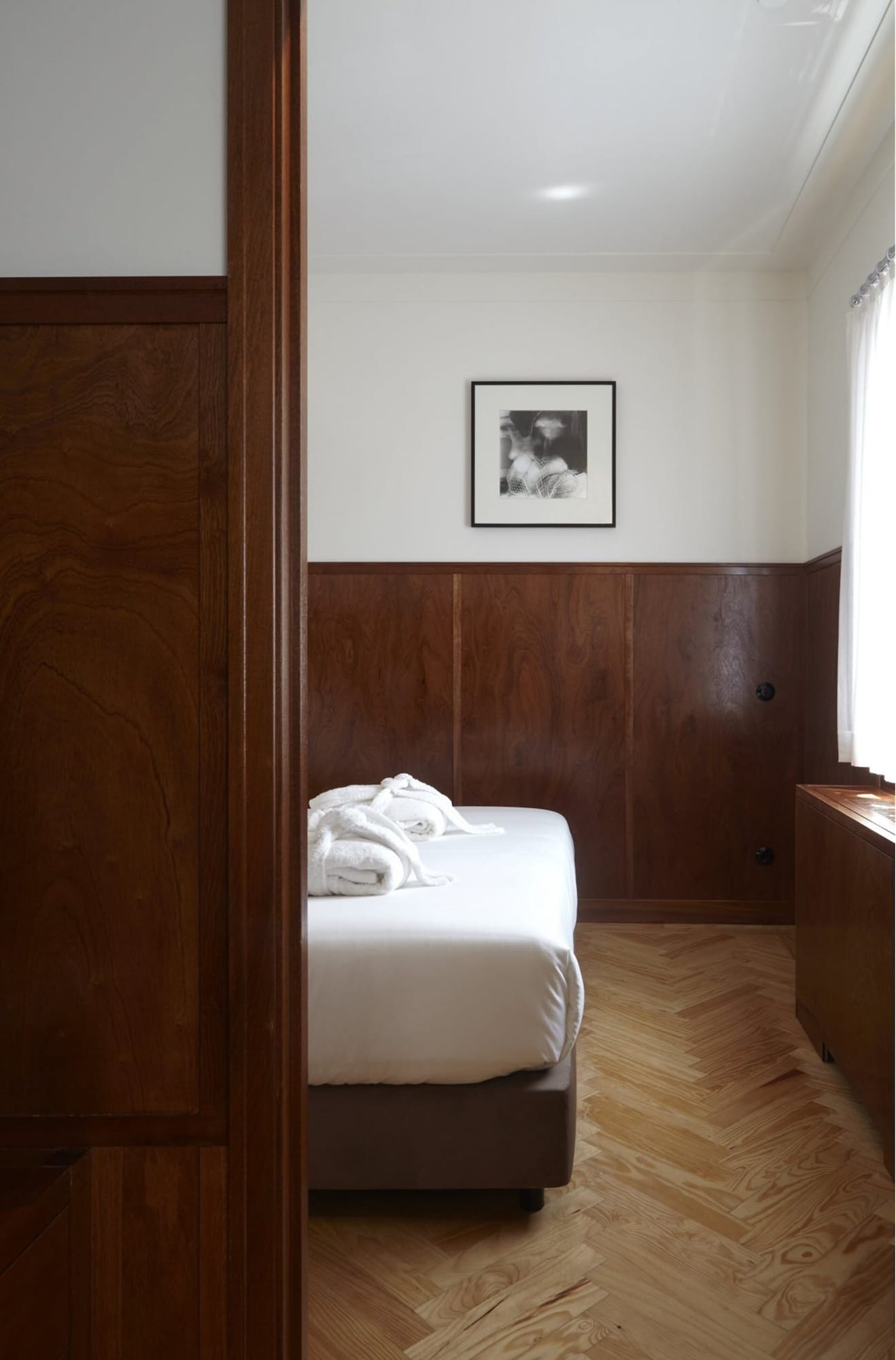 1 BEDROOM, APARTMENT