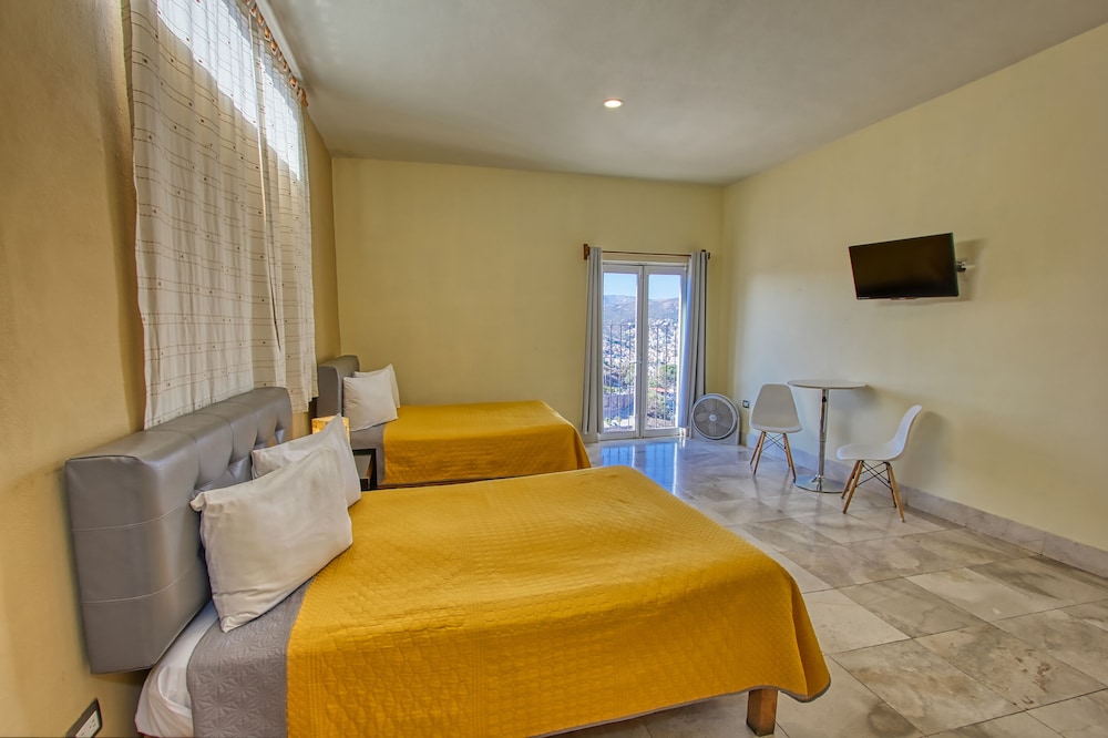 La Vista Hotel 15/50