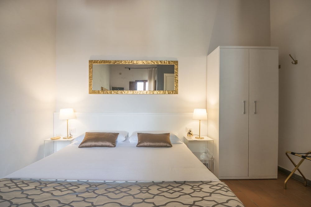 SETTE ANGELI ROOMS 22/72