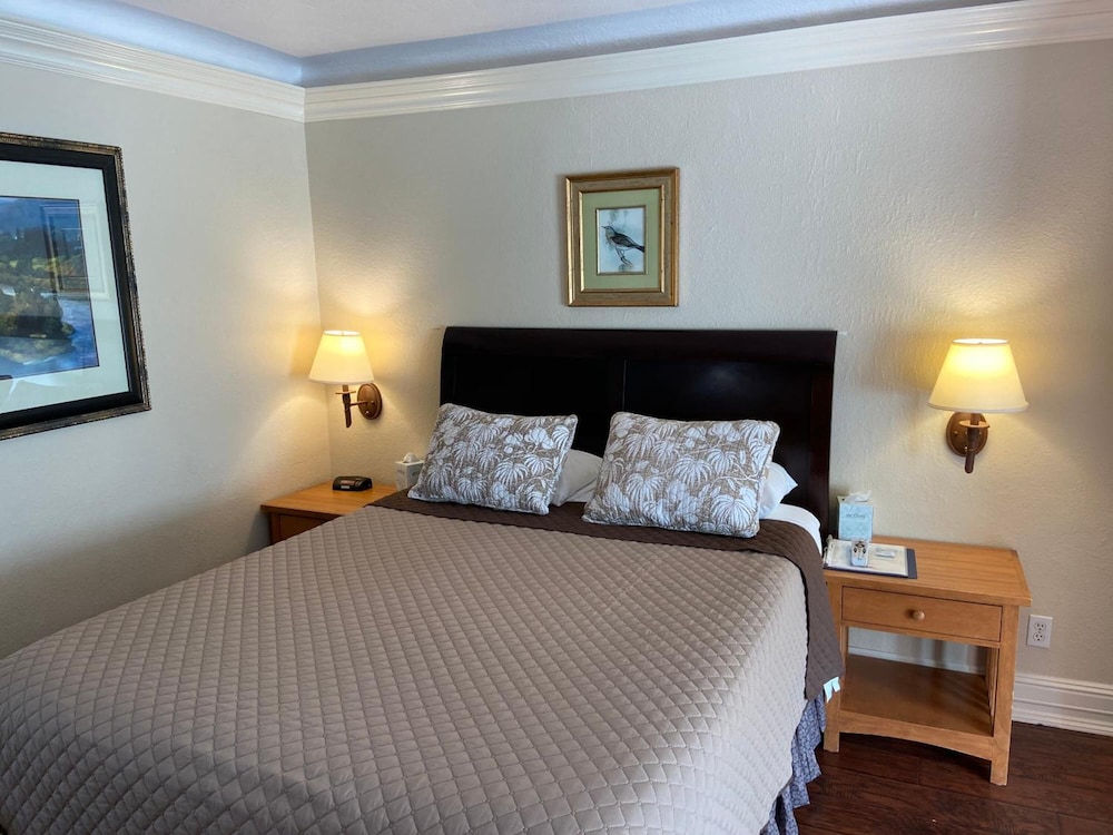 Los Gatos Garden Inn Hotel 8/50