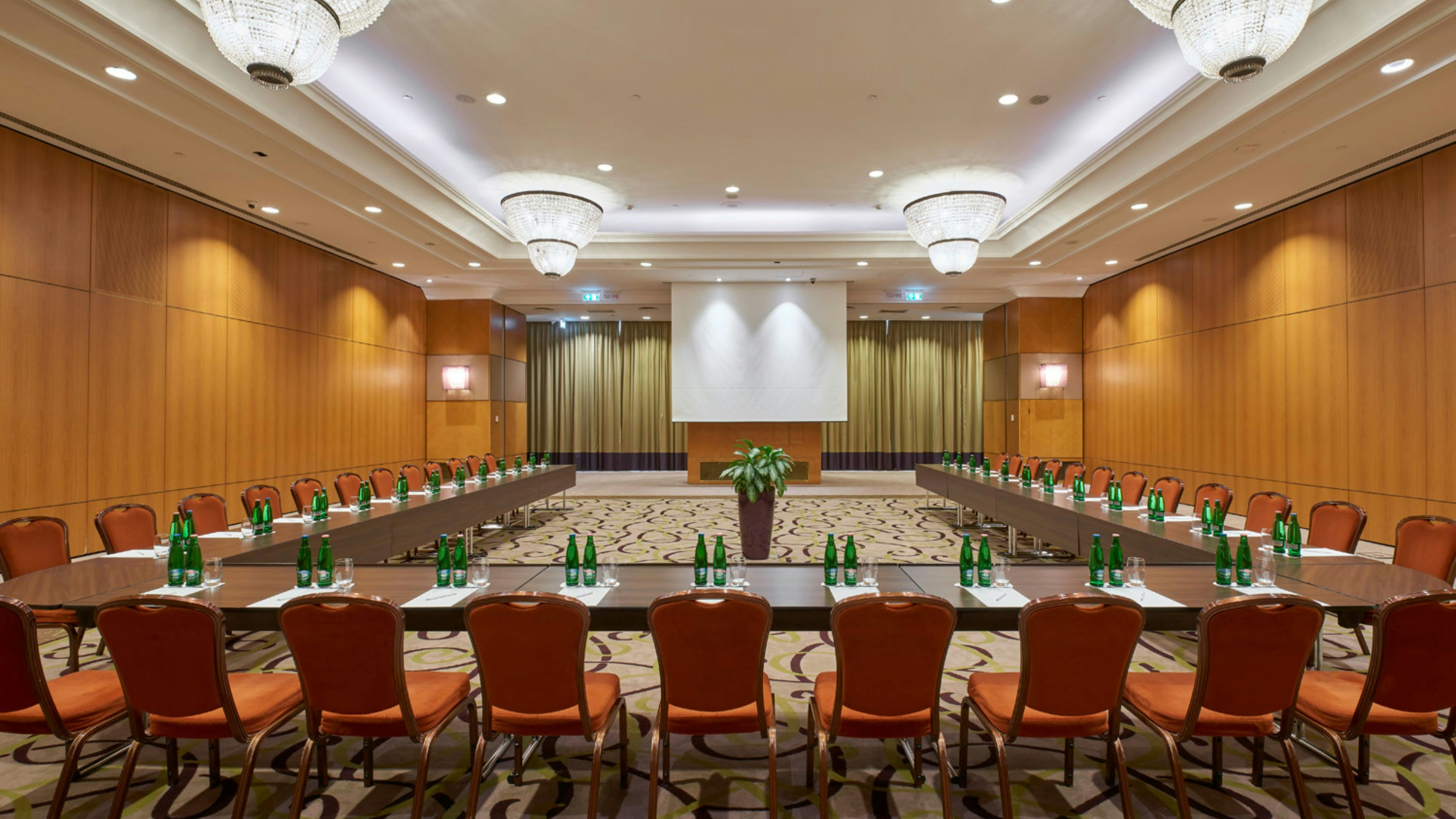 Intercontinental Budapest 65/79