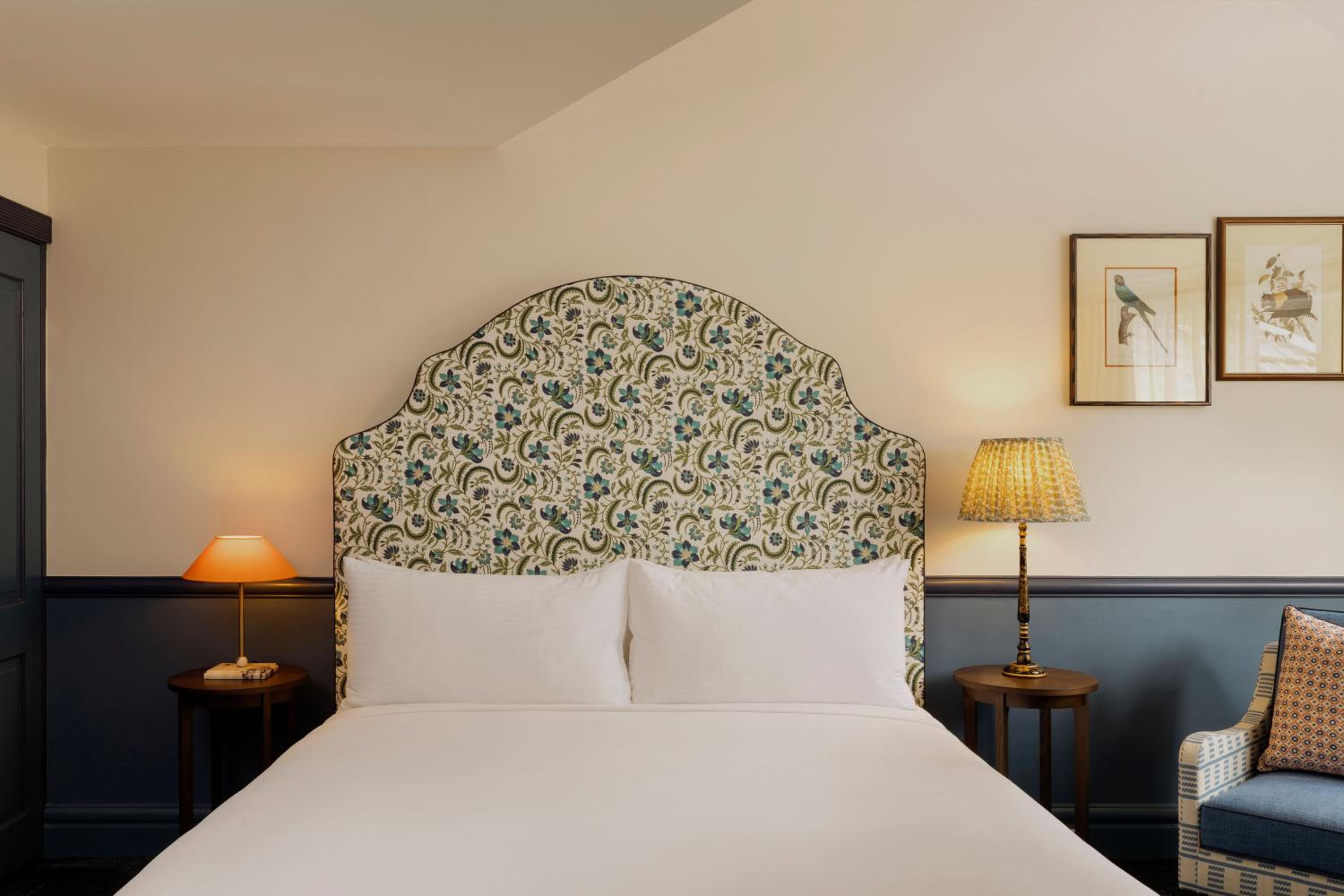 Estate, King Bed