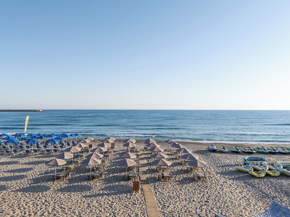 Steris Elegant Beach Hotel 61/70