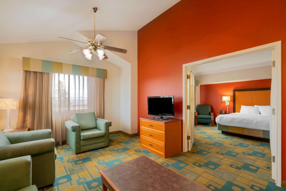 La Quinta Inn Cheyenne 26/54