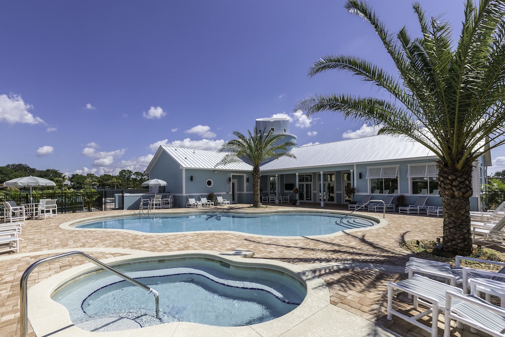 Cape Crossing Resort & Marina 1/68