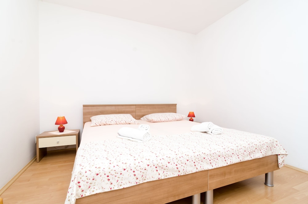 Rooms Karla 13/50