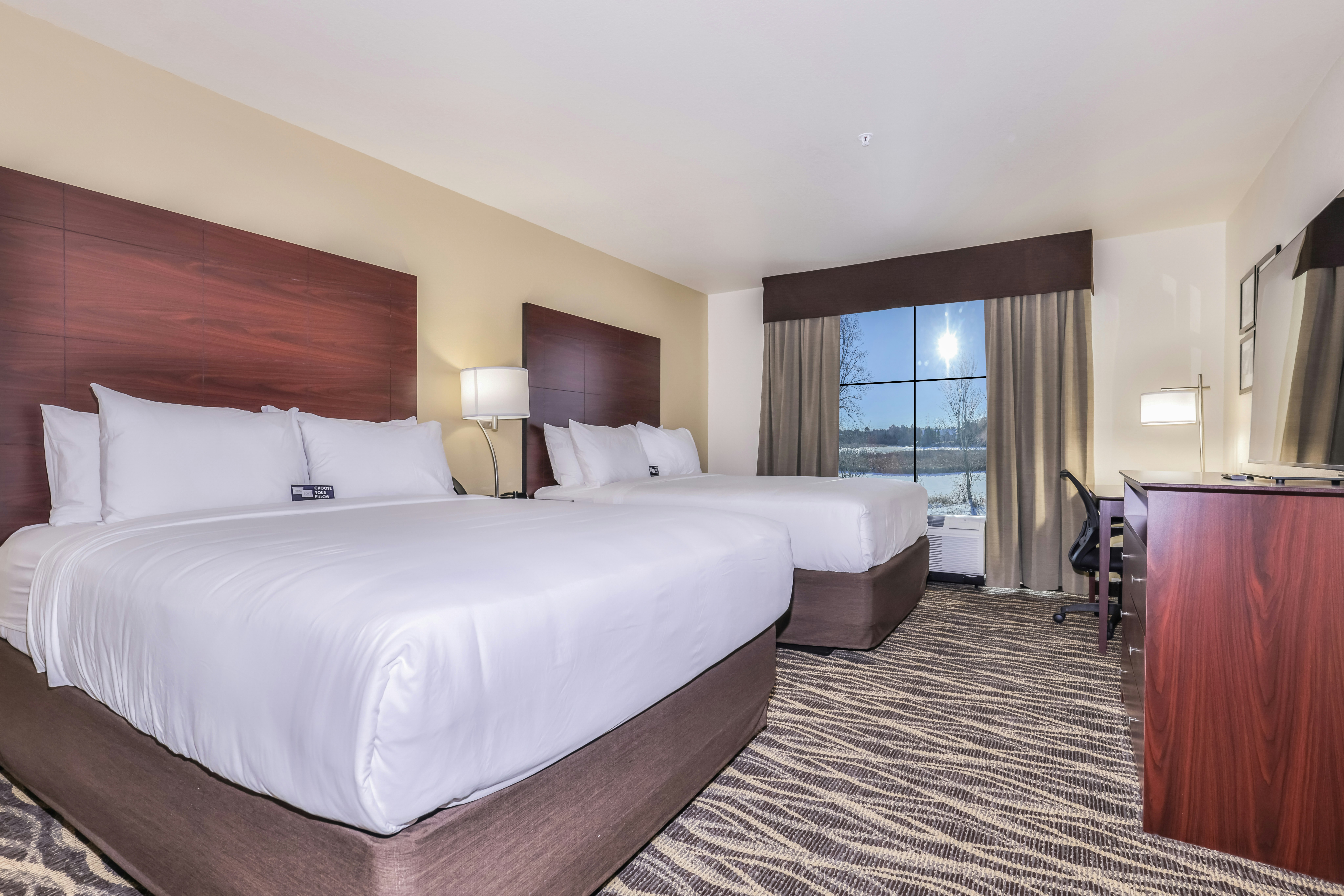 Cobblestone Hotel & Suites - Rhinelander 8/50