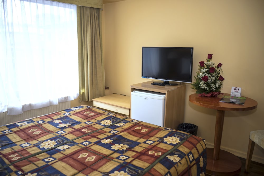Gran Hotel Vicente Costanera 39/42
