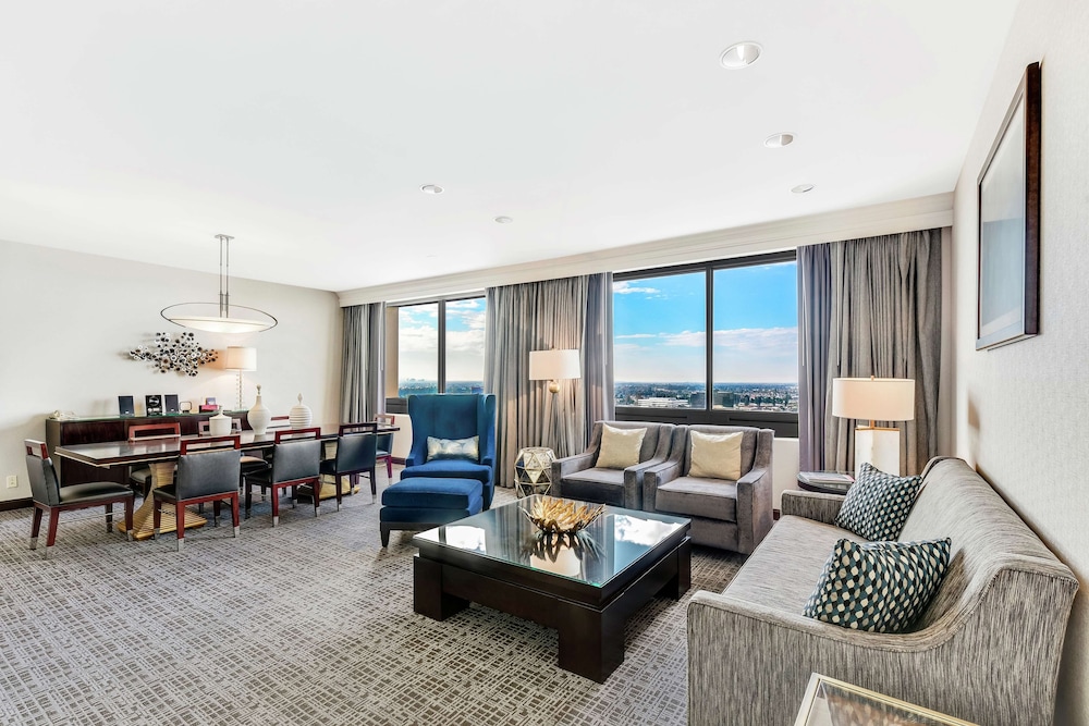 Hotel Fera Anaheim a DoubleTree by Hilton 32/63
