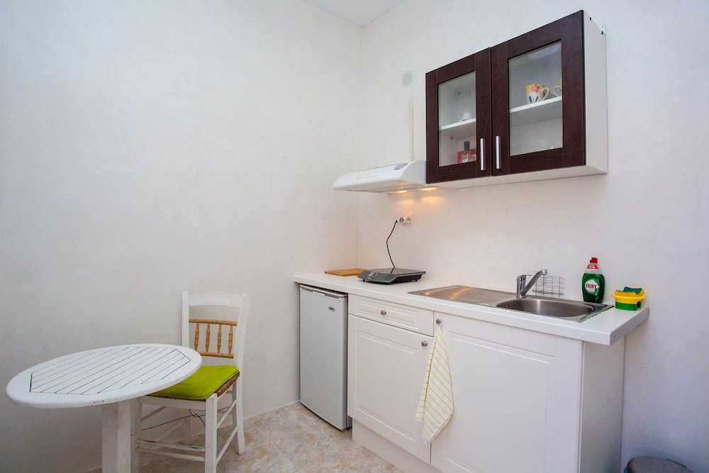 Petalides Apartments 24/24