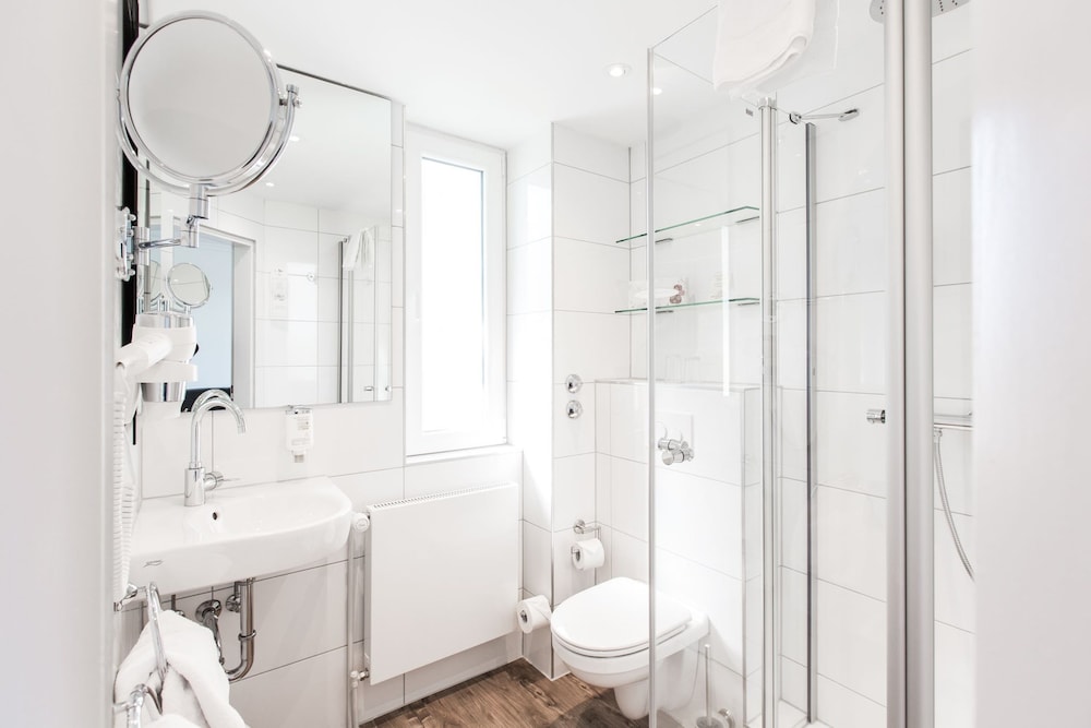 Parkhotel Bilm im Gluck am Stadtrand Hannover 47/50