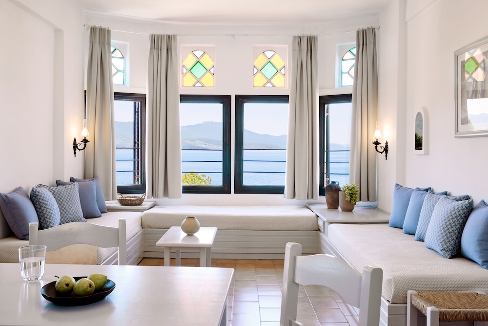 Leda Village Resort 30/50