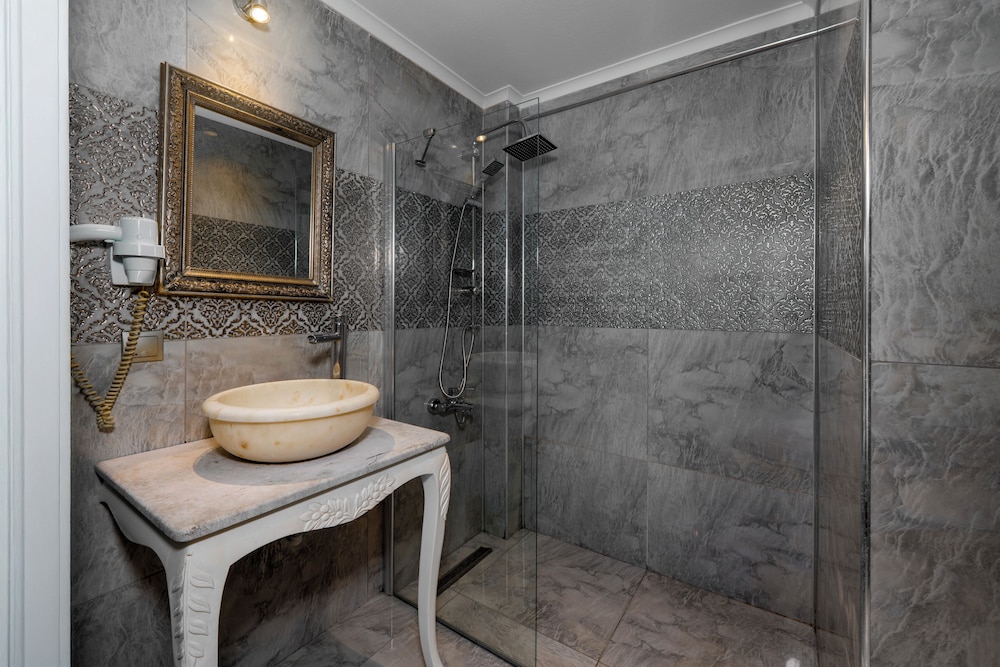 Olivias Group Hotel 41/42