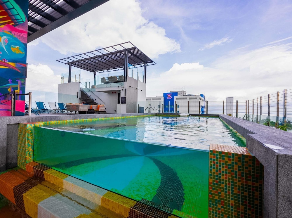 Mercure Miri City Centre 48/50