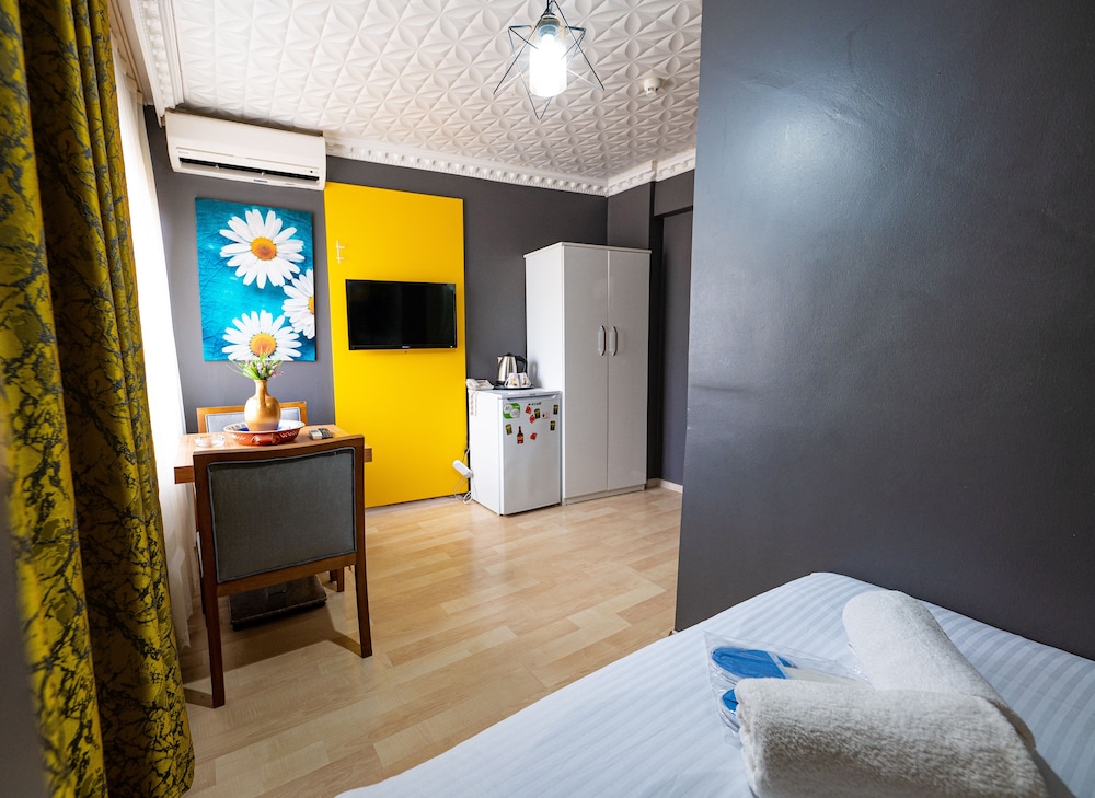 Evin Suit Hotel 20/50