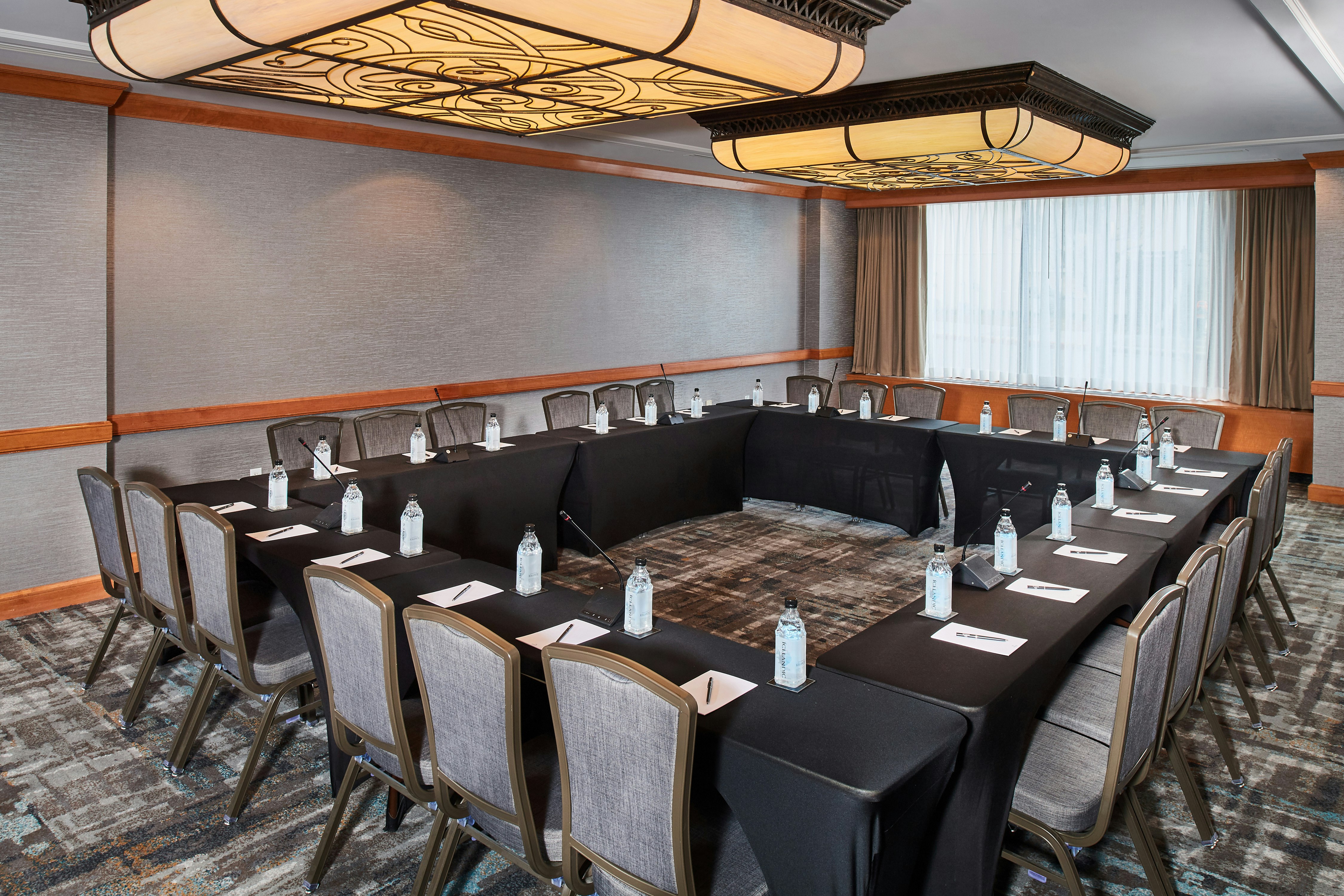 Hilton Anchorage 56/64