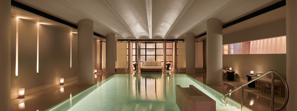 CLARIDGES HOTEL 40/73
