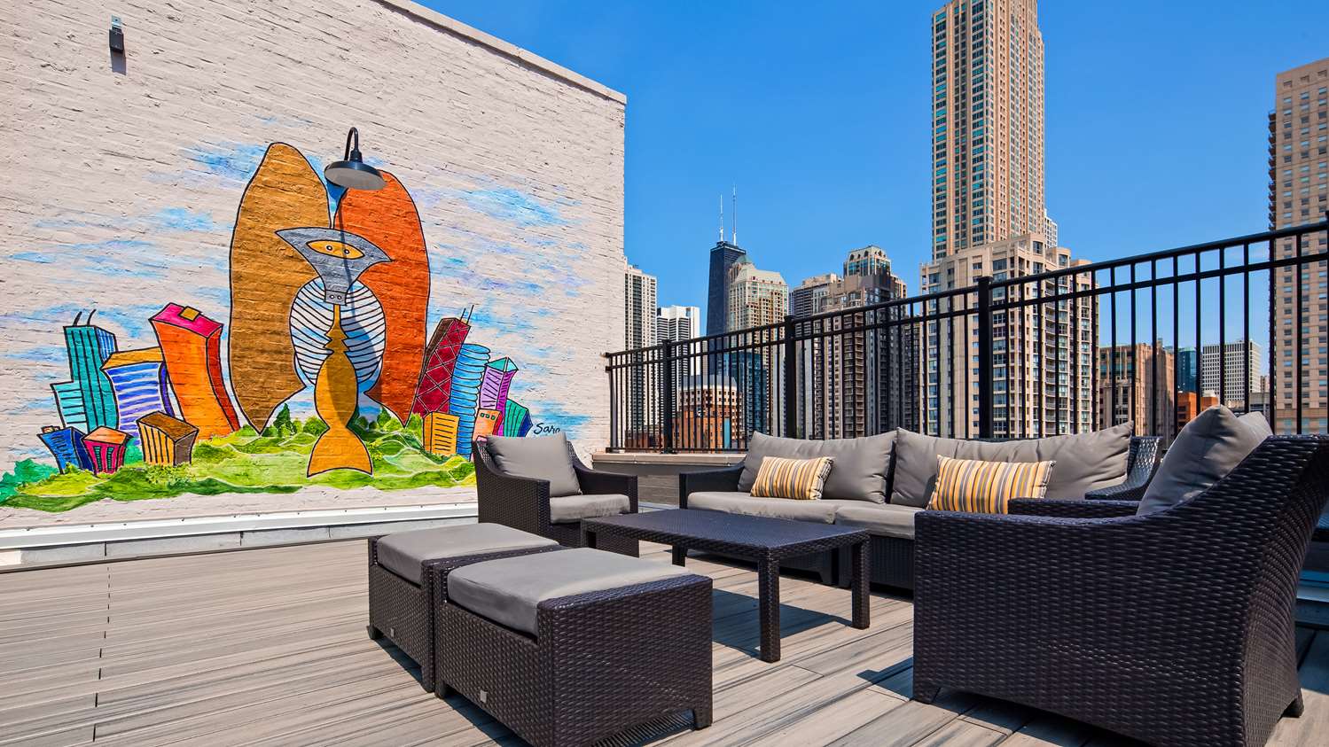 Best Western River North Hotel 46/48